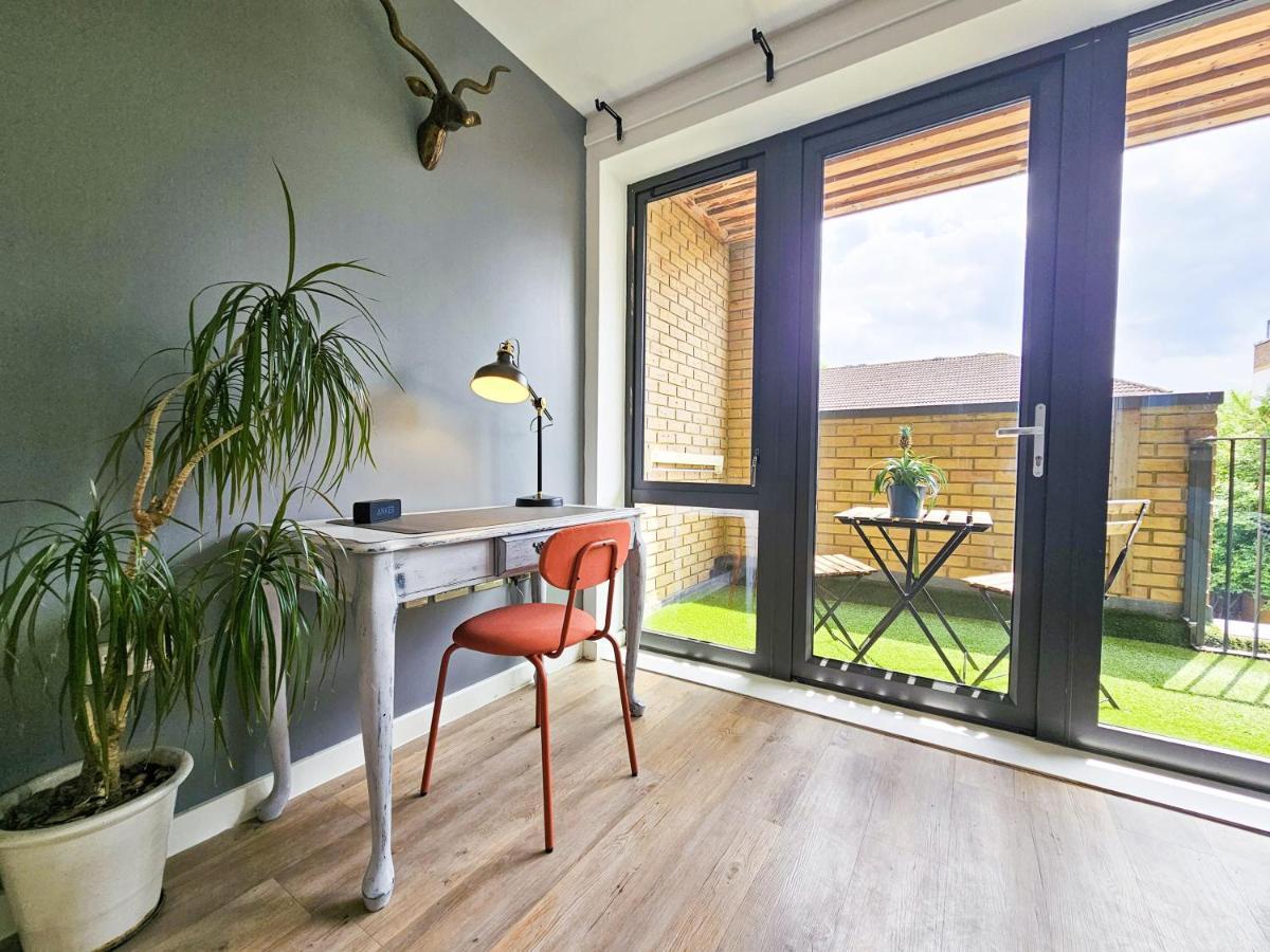 Centrally Located Spacious Flat Near Canary Wharf Λονδίνο Εξωτερικό φωτογραφία
