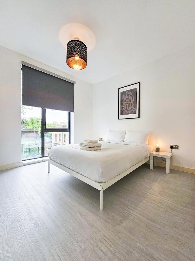 Centrally Located Spacious Flat Near Canary Wharf Λονδίνο Εξωτερικό φωτογραφία